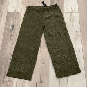 NWT Lulu’s Cozy Cropped Pants, XL